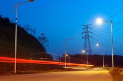 路燈和配電設(shè)施的維護計劃。